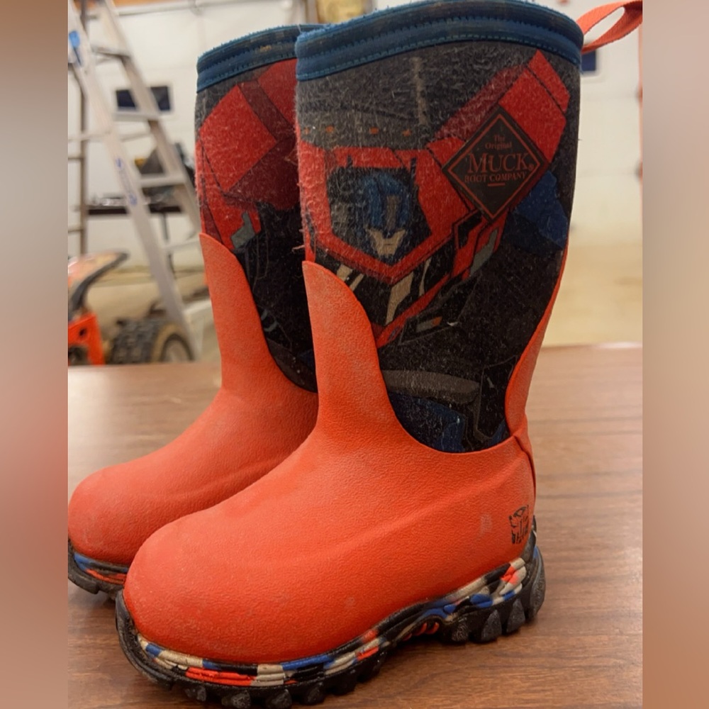 Toddler muck boots